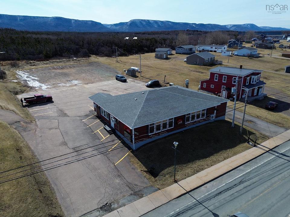 15528 Cabot Trail, Chéticamp, NS