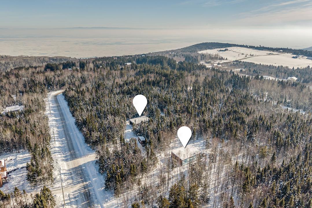 17 Chemin Pierre-Perreault, Petite-Rivière-Saint-François, QC