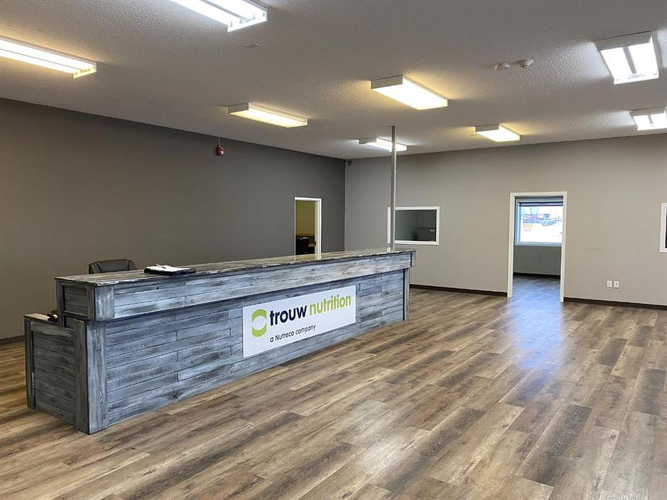 44 Avenue, Ponoka, AB