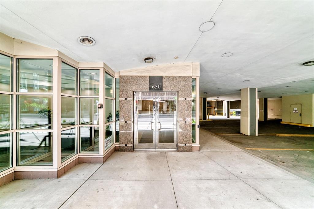 910 - 634 6 Avenue Southwest, Calgary, AB