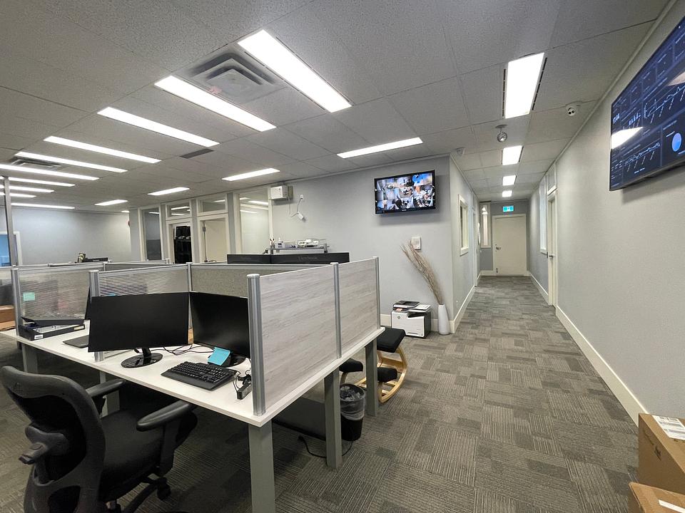 400 - 13971 Bridgeport Road, Richmond, BC