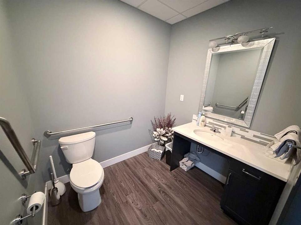 200 - 10508 67th Avenue, Grande Prairie, AB