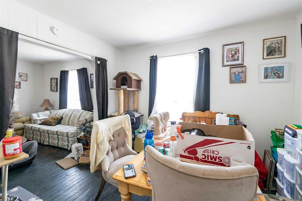 5007 50 Avenue, Stettler, AB