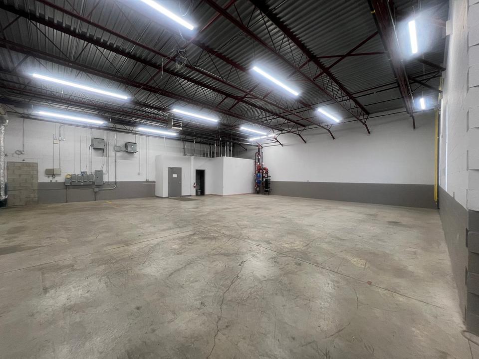105 - 5353 John Lucas Drive, Burlington, ON