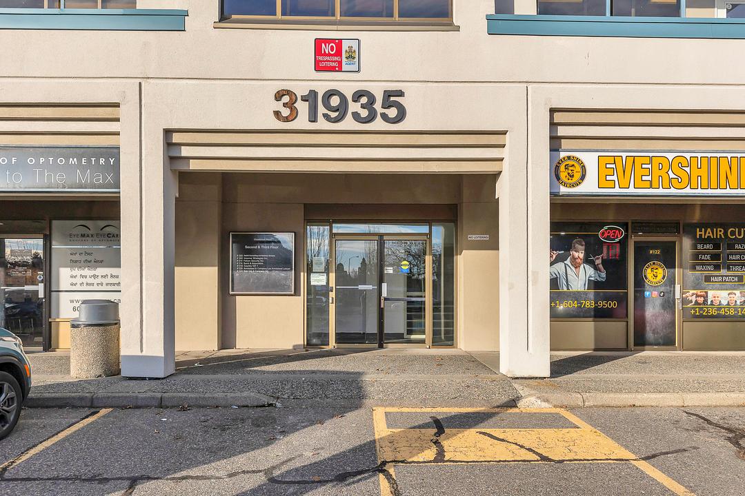 320 - 31935 South Fraser Way, Abbotsford, BC