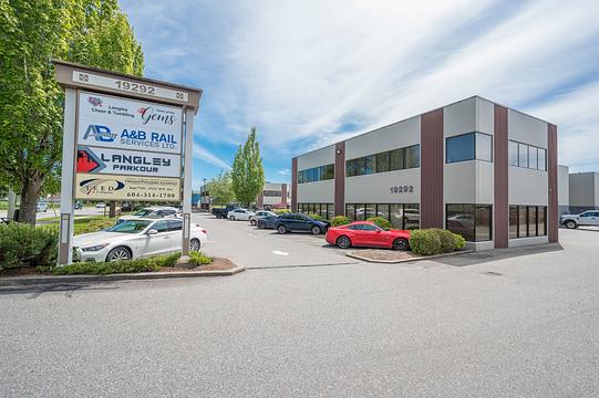 19292 60 Ave, Surrey, BC