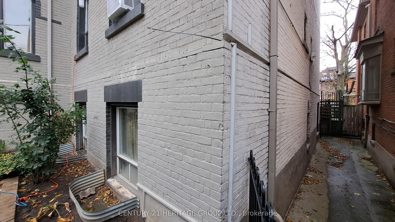 109 Pembroke Street, Toronto, ON