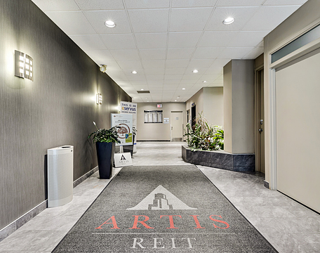 301 14 Street Northwest, Calgary, AB