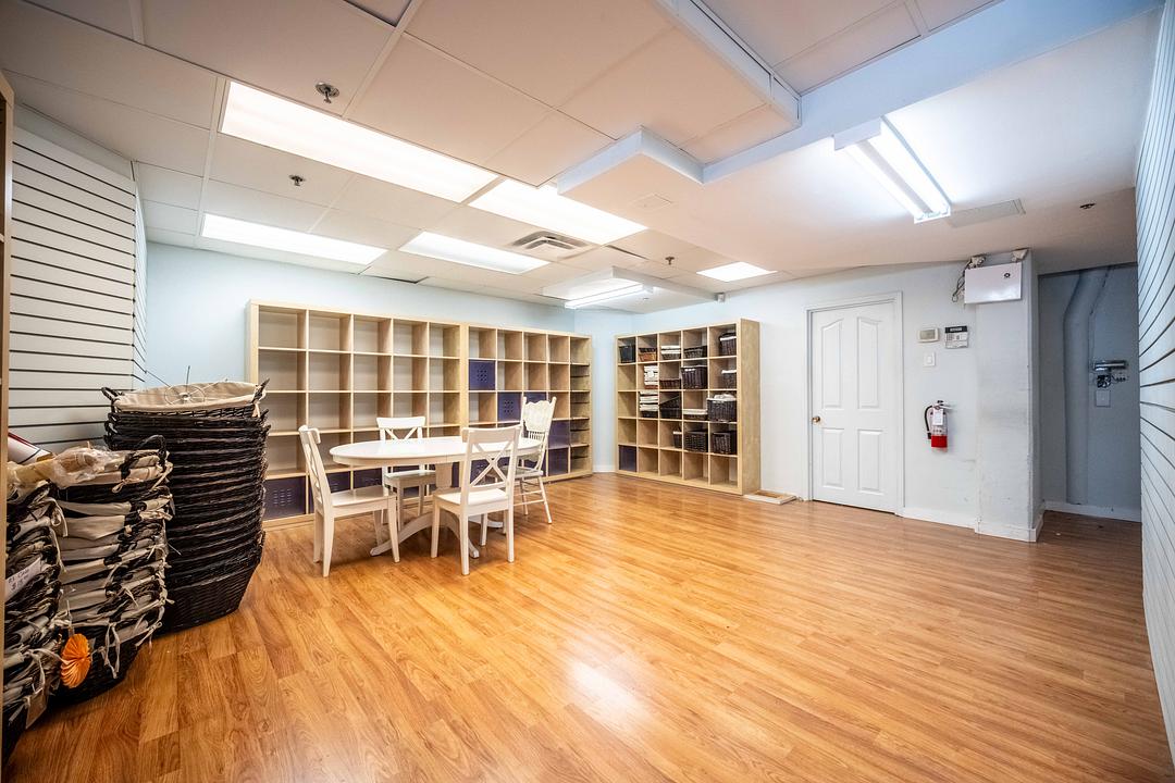 3424 West Broadway, Vancouver, BC