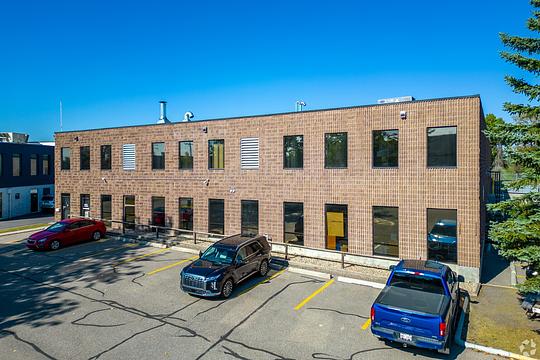 1338 36 Avenue Northeast, Calgary, AB