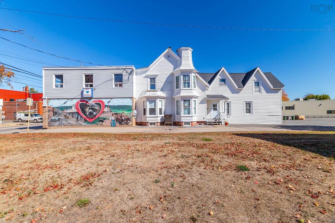 284 Main Street, Middleton, NS