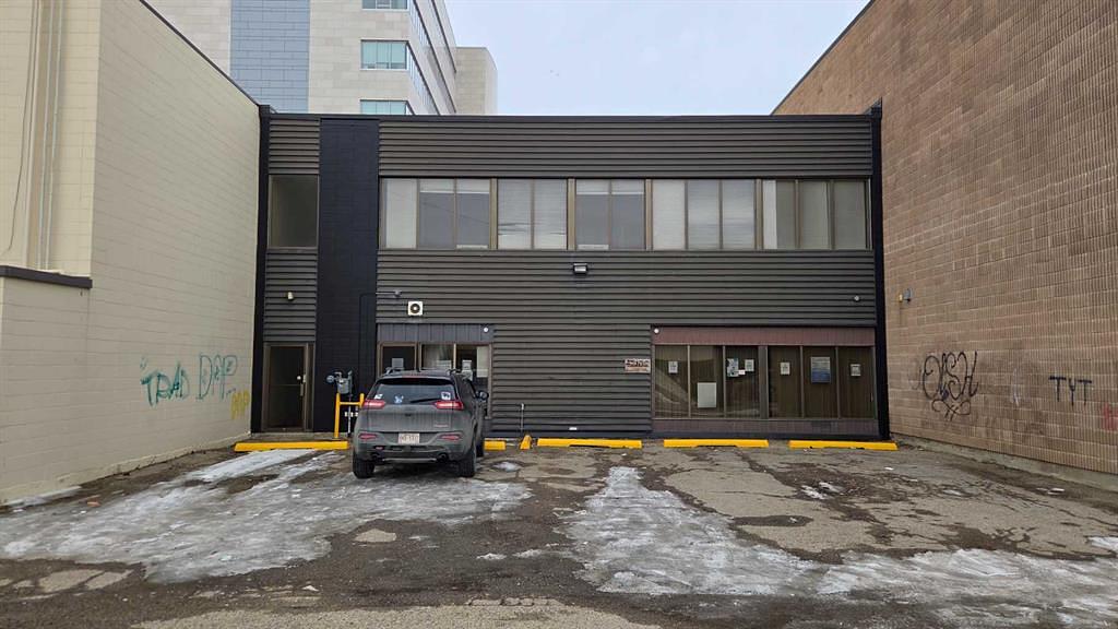 4811 48 Street, Red Deer, AB