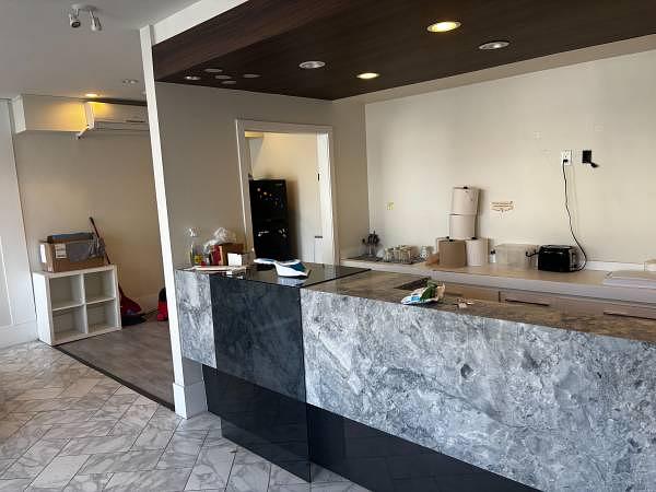1710 West 4th Avenue, Vancouver, BC