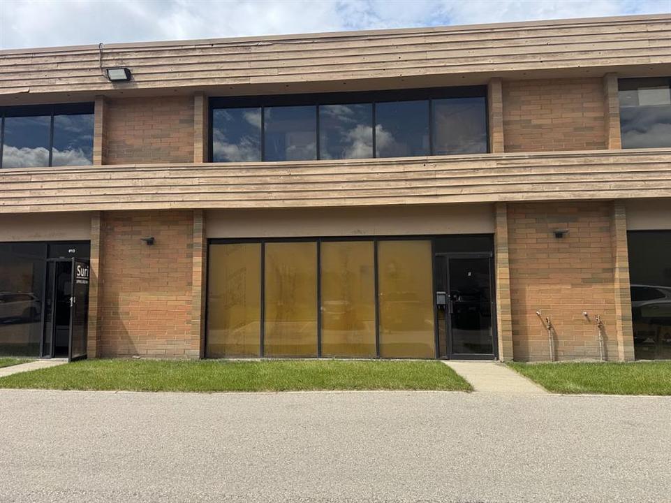 9 - 4045 74 Avenue Southeast, Calgary, AB