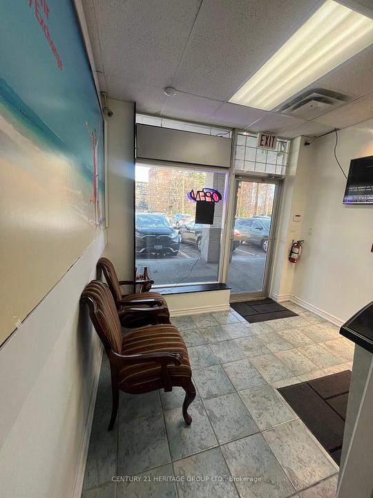 B23 - 7378 Yonge Street, Vaughan, ON