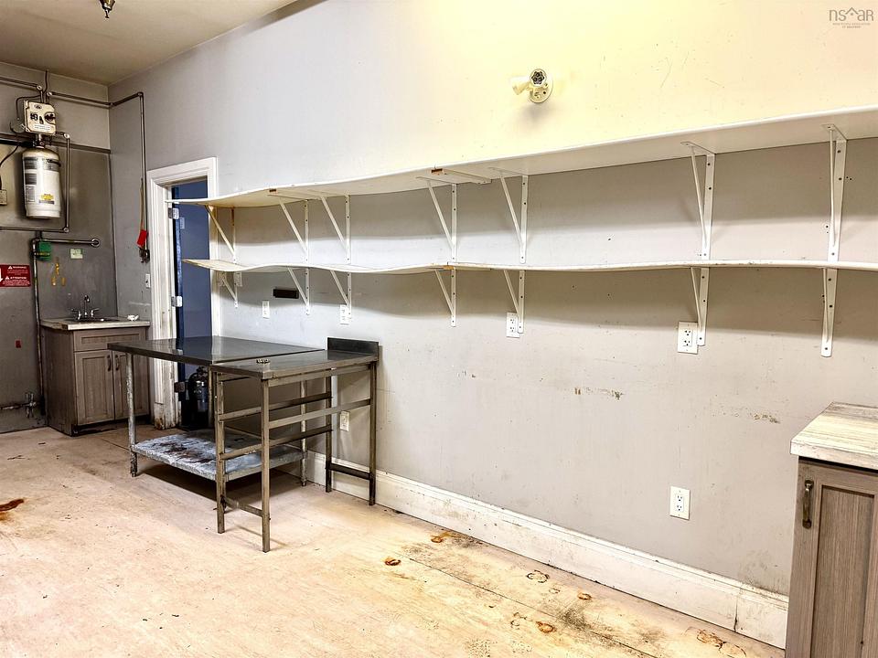 195 Commercial Street, Glace Bay, NS