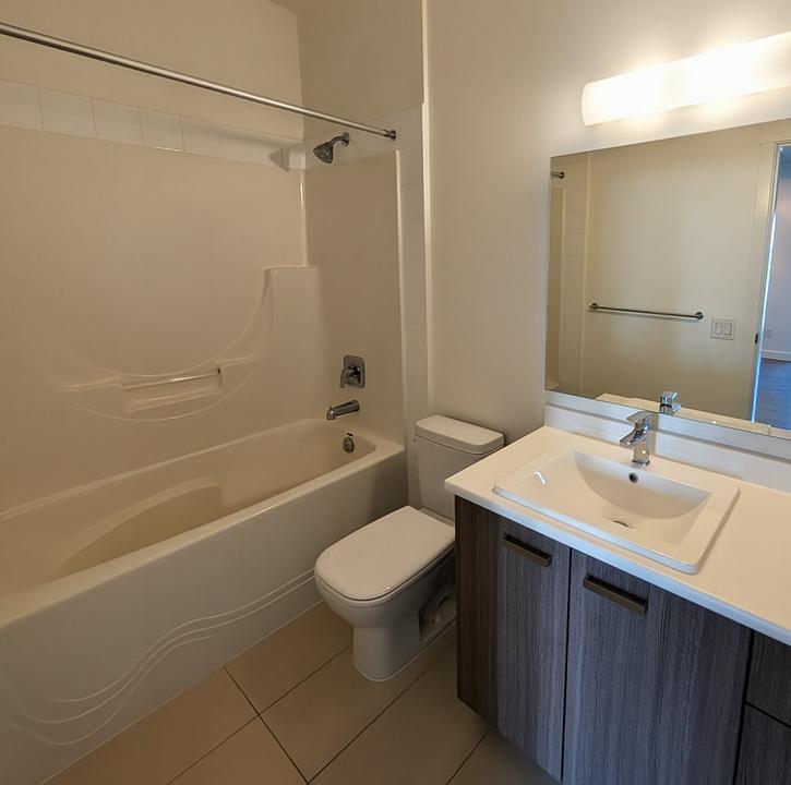 185 - 5738 175 Street, Surrey, BC