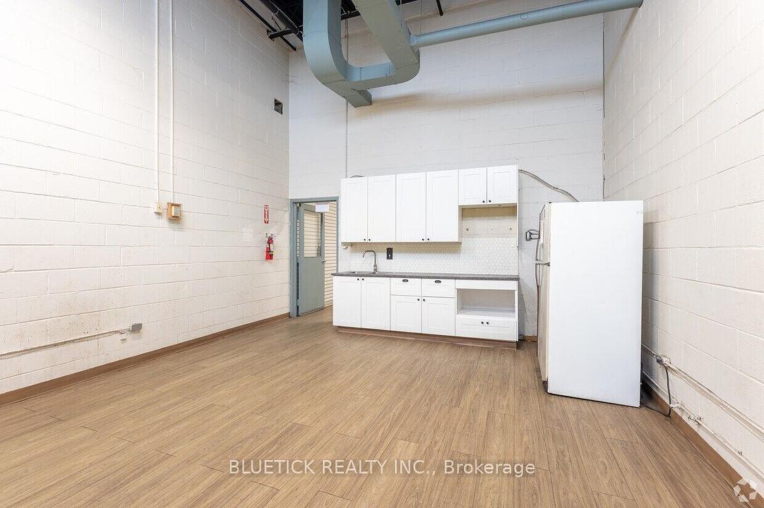3 - 25 Tangiers Road, Toronto, ON