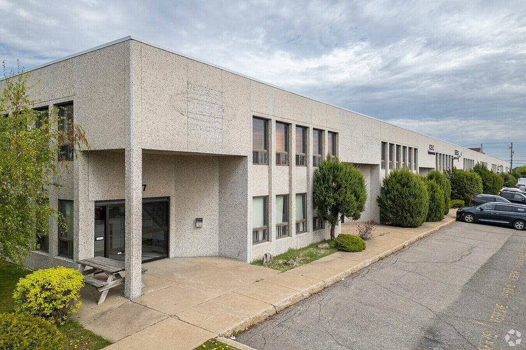 2367 Rue Guénette, Montréal, QC
