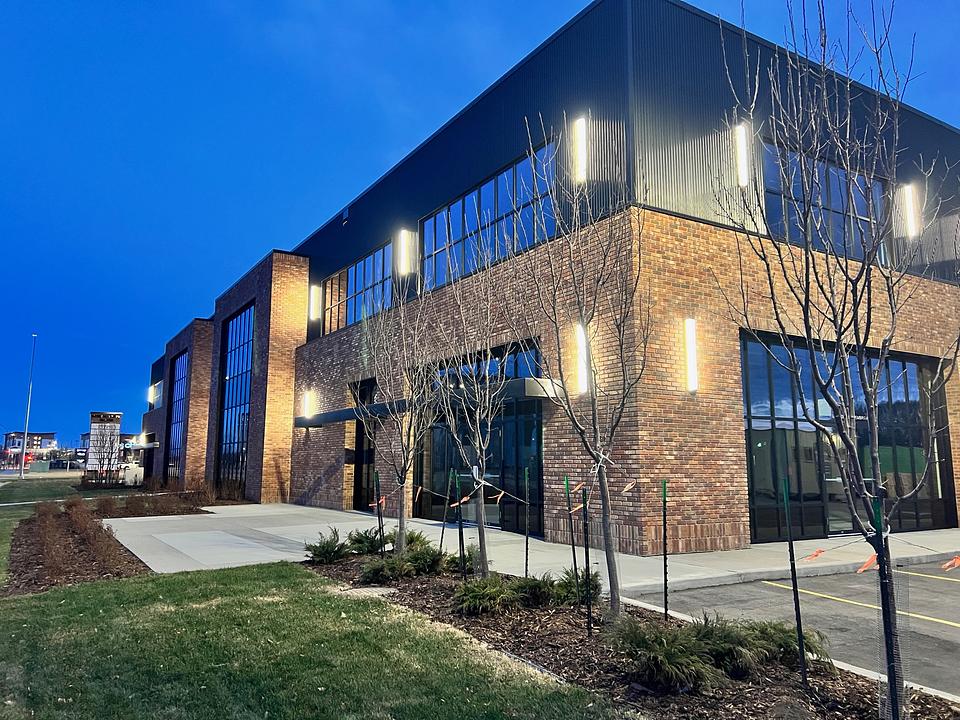 200/210 - 895 Pembina Road, Sherwood Park, AB