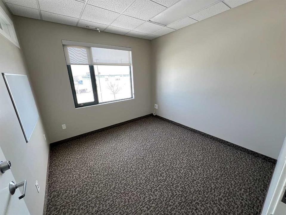 207 - 10605 West Side Drive, Grande Prairie, AB