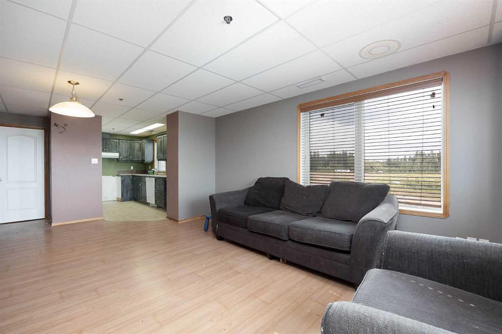 105 Oak Court, Anzac, AB