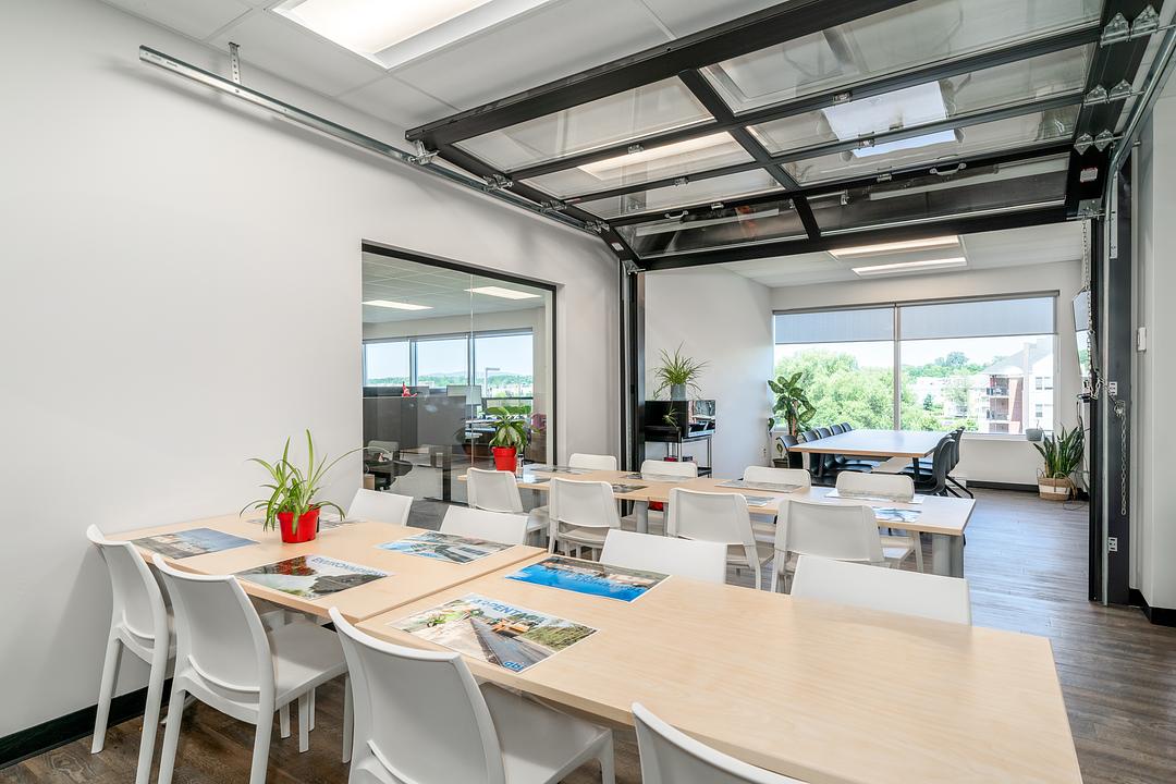825 Boulevard Lebourgneuf, Québec, QC