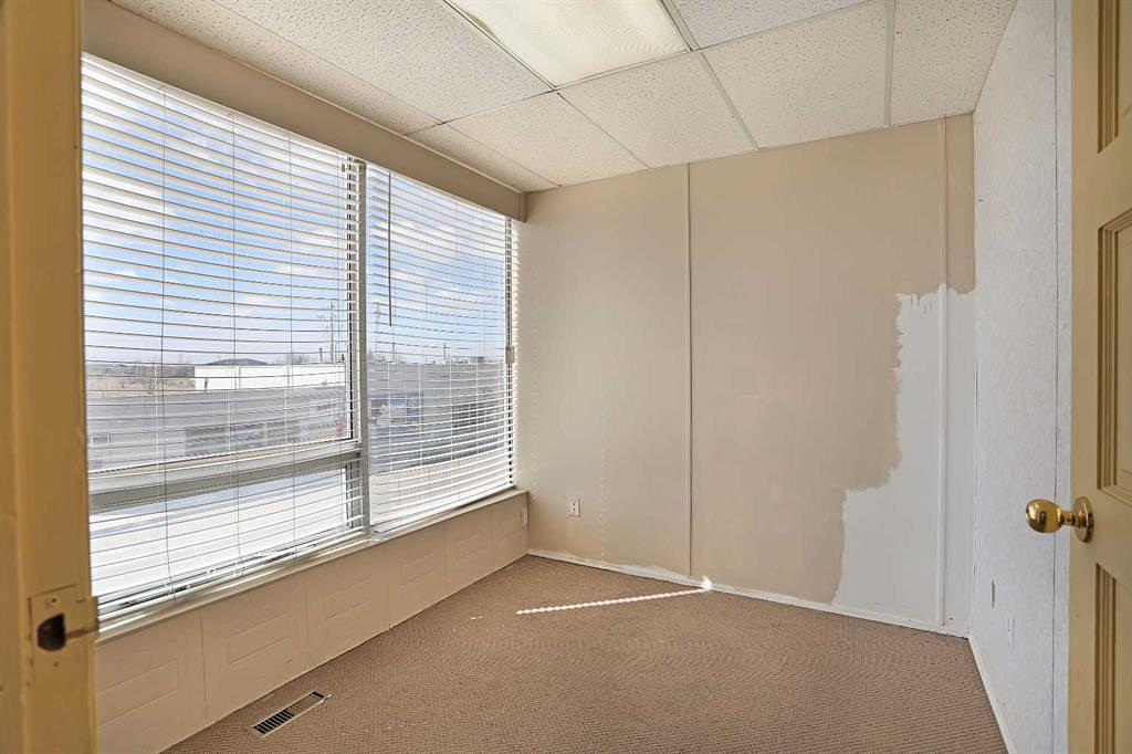 120 1st Avenue East, Brooks, AB