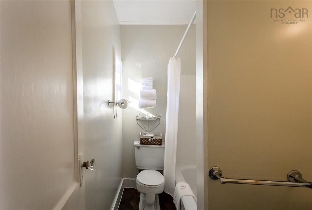 641 Main Street, Yarmouth, NS