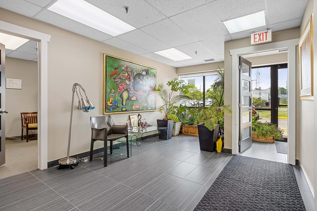 2261 Gladwin Crescent, Ottawa, ON
