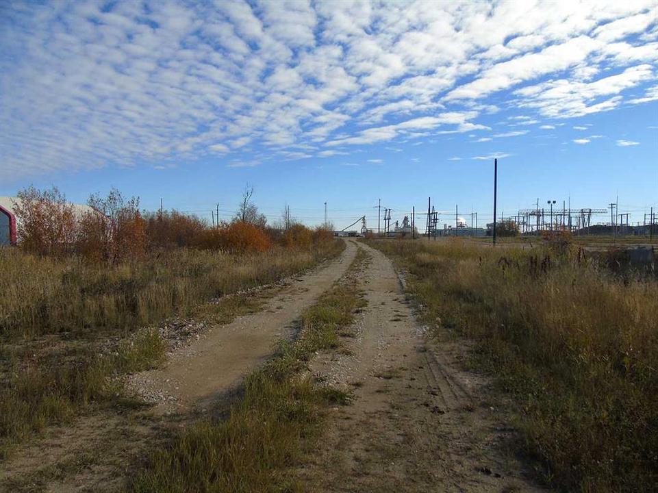 West Mitsue Ind Road, Slave Lake, AB