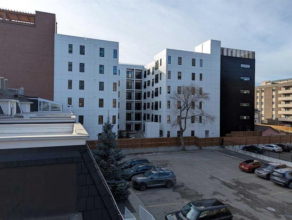 1401 2 Street Southwest, Calgary, AB