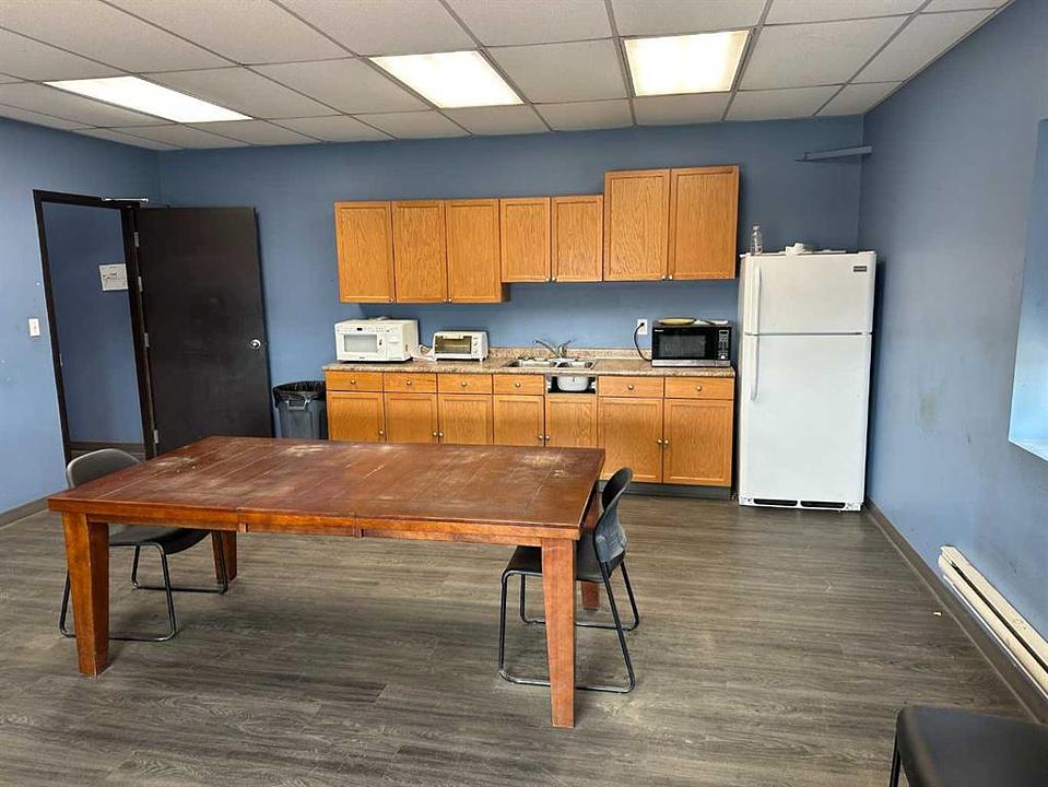 8002 105 Street, Clairmont, AB