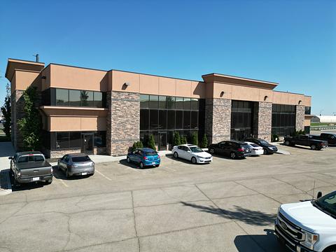7657 50 St NW, Edmonton, AB