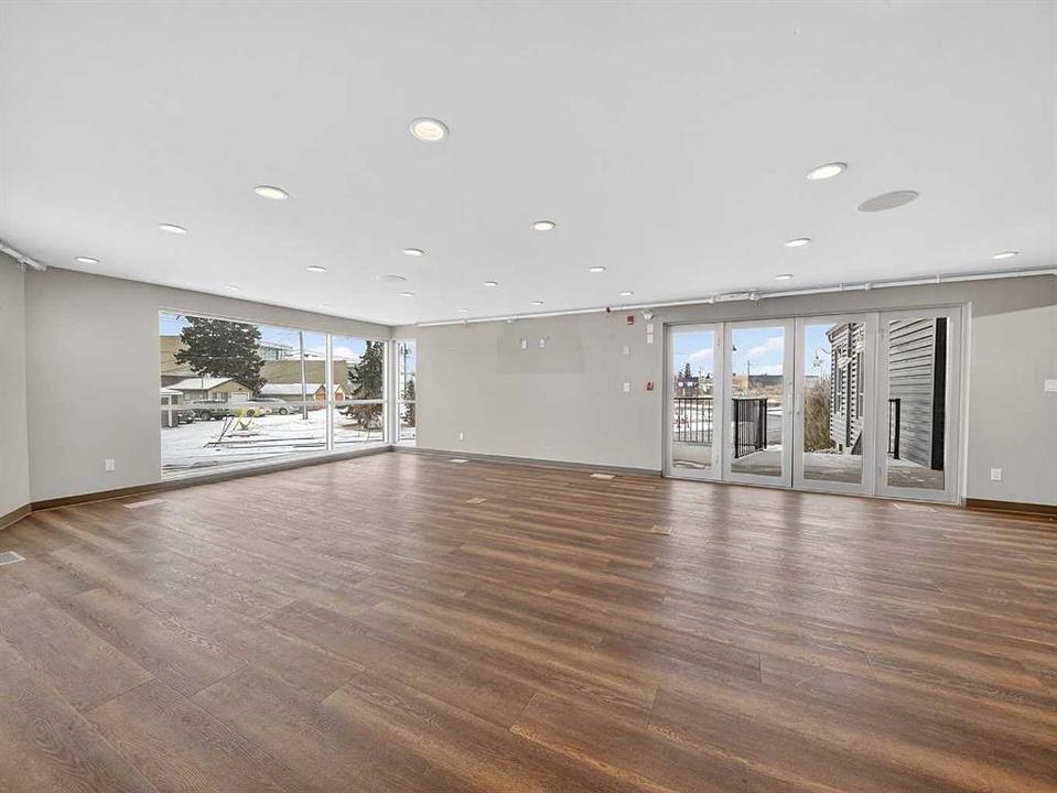 1015 11 Street Southeast, Calgary, AB