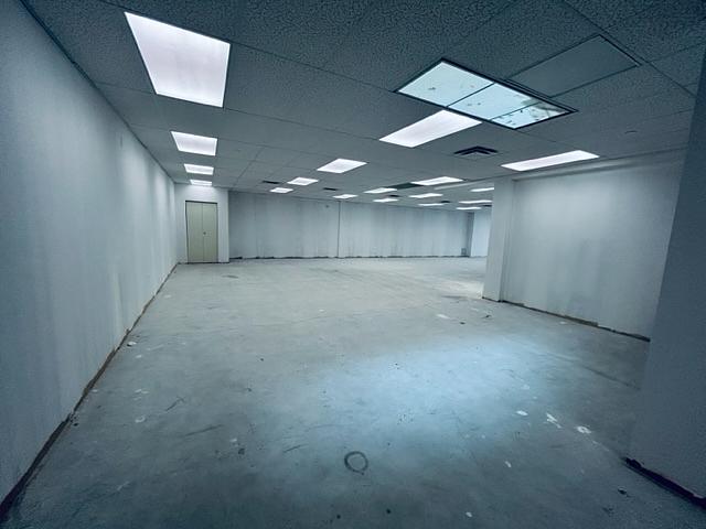 204 - 114 Dundas St E, Whitby, ON