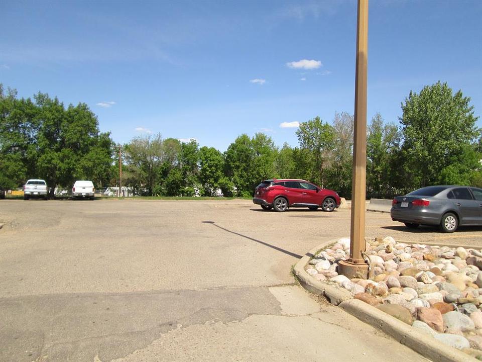 1280 Redcliff Drive Southwest, Medicine Hat, AB