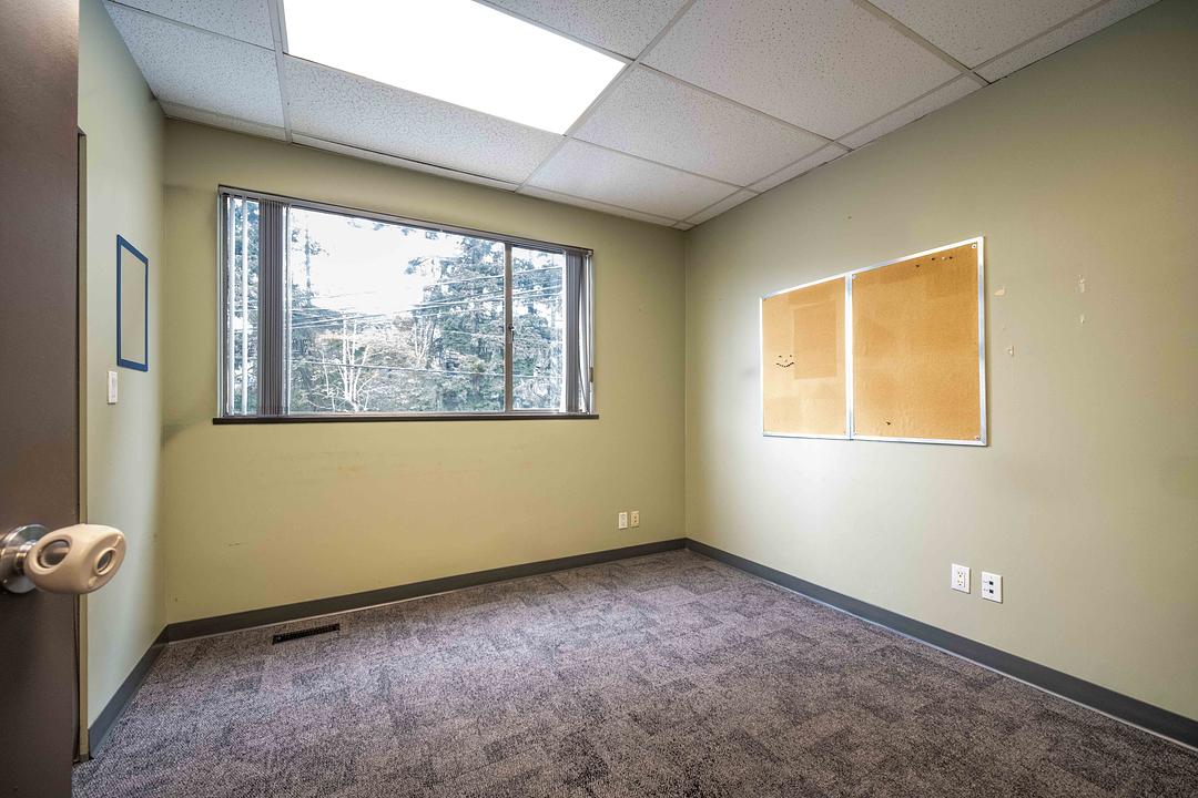 7009-7011 - 7009 Kingsway, Burnaby, BC