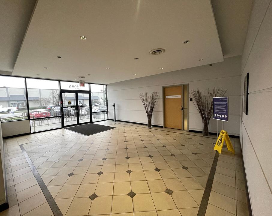 400 - 13971 Bridgeport Road, Richmond, BC
