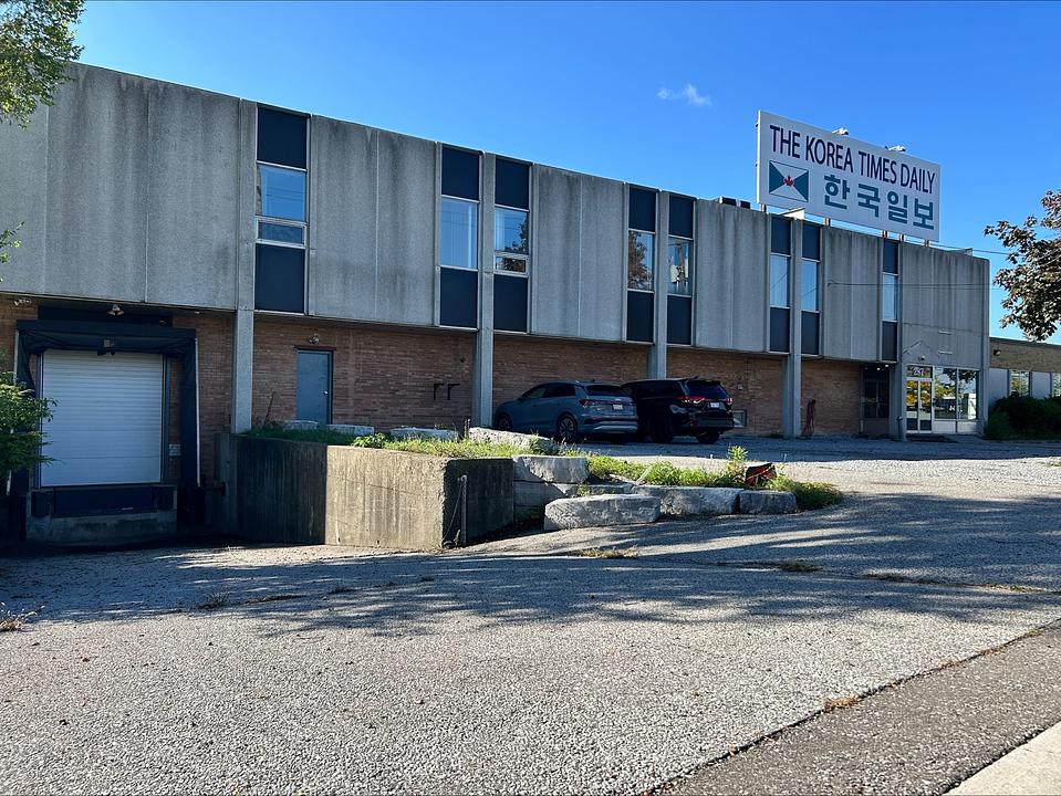 A-B - 287 Bridgeland Avenue, Toronto, ON