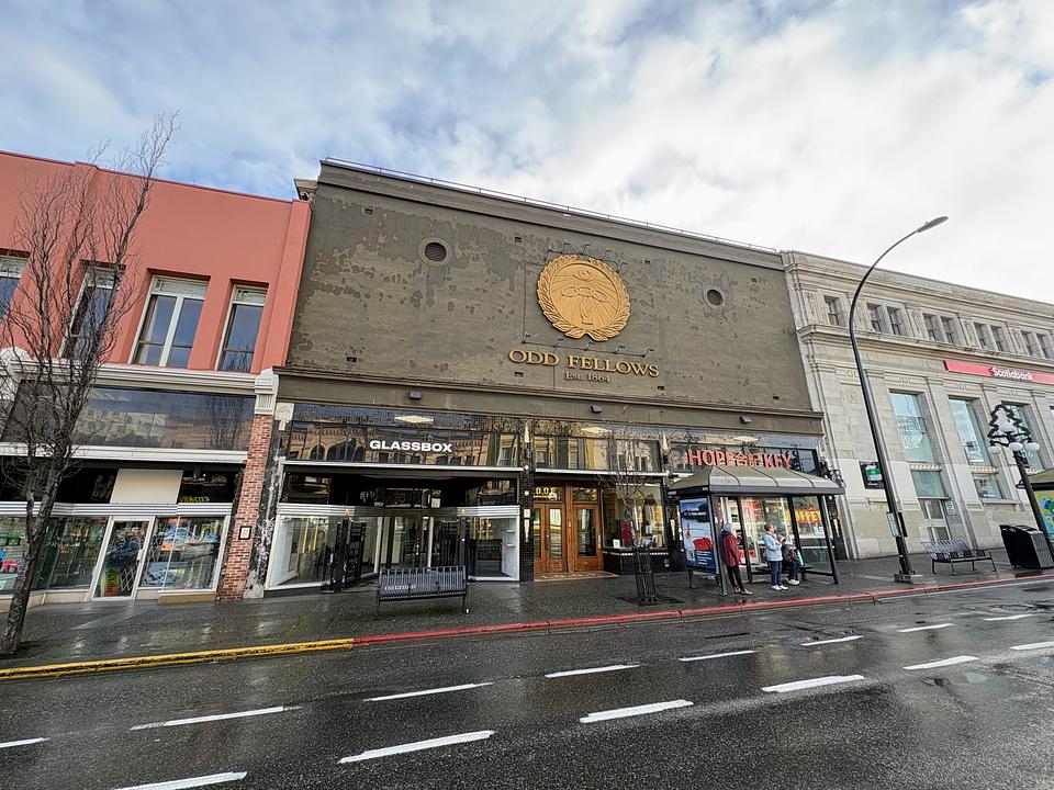 1317 Douglas Street, Victoria, BC