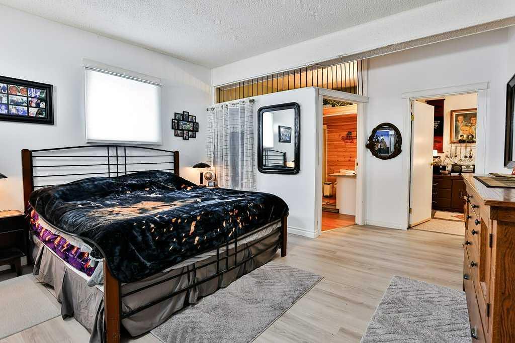 5062 50 Avenue, Stavely, AB