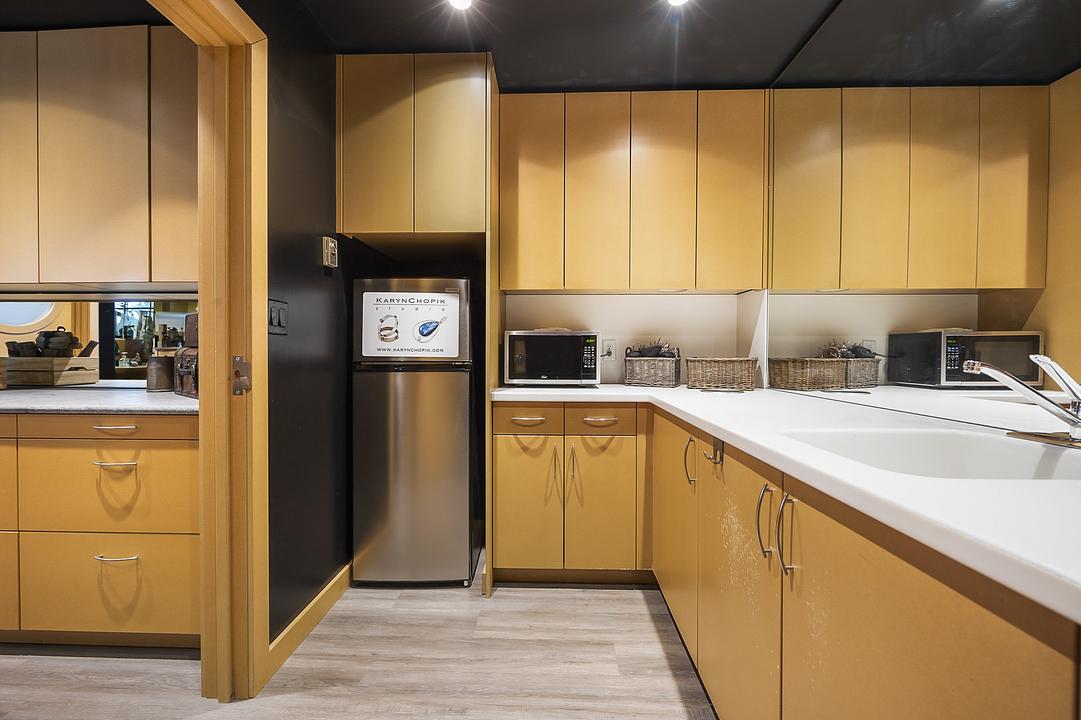 112 - 19289 Langley Bypass, Surrey, BC