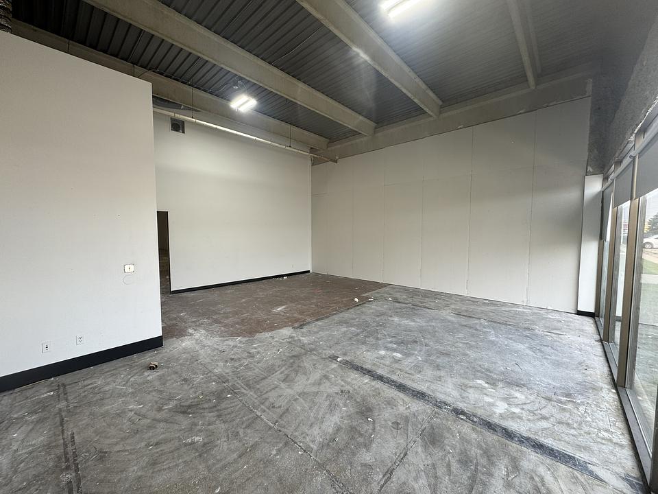 22 - 2015 32 Avenue Northeast, Calgary, AB
