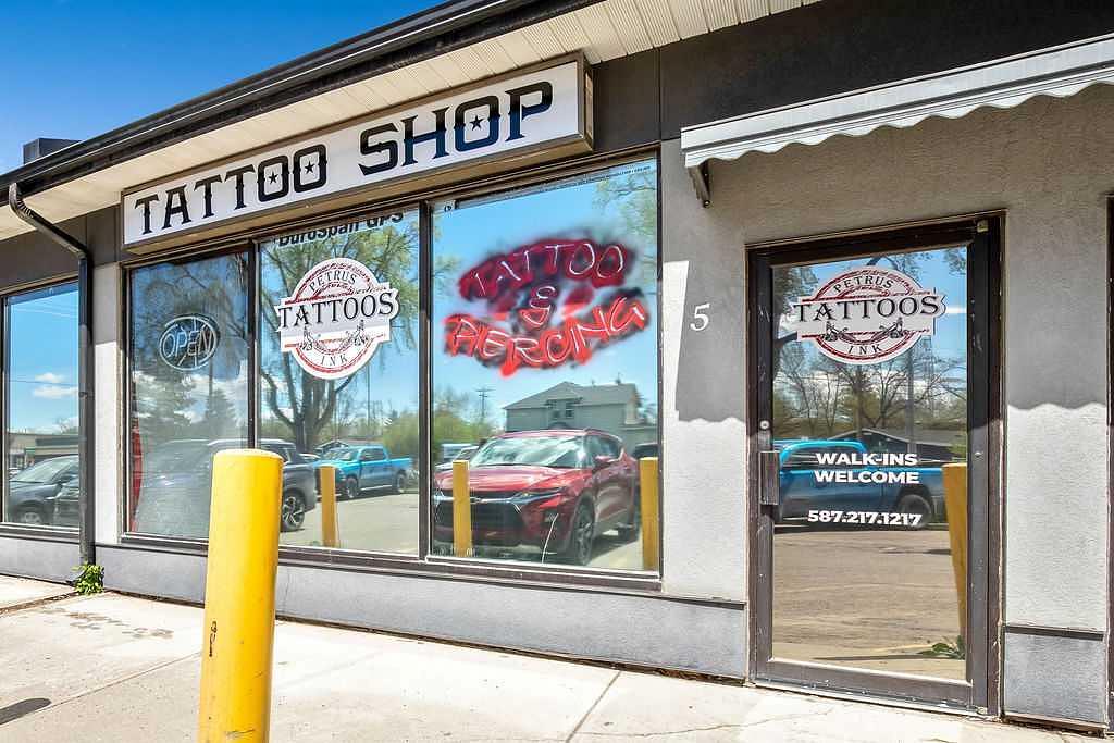 104 3 Avenue Southeast, High River, AB