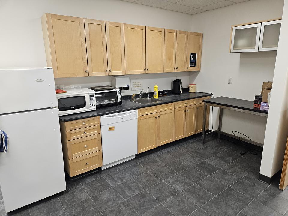 9333 37 Avenue Northwest, Edmonton, AB