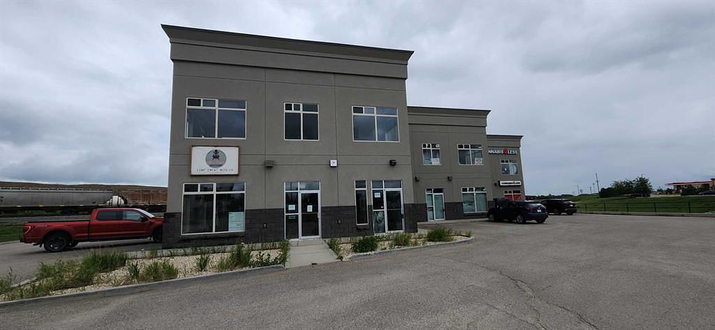 105,107,109,205,207,209 - 8801 Resources Road, Grande Prairie, AB
