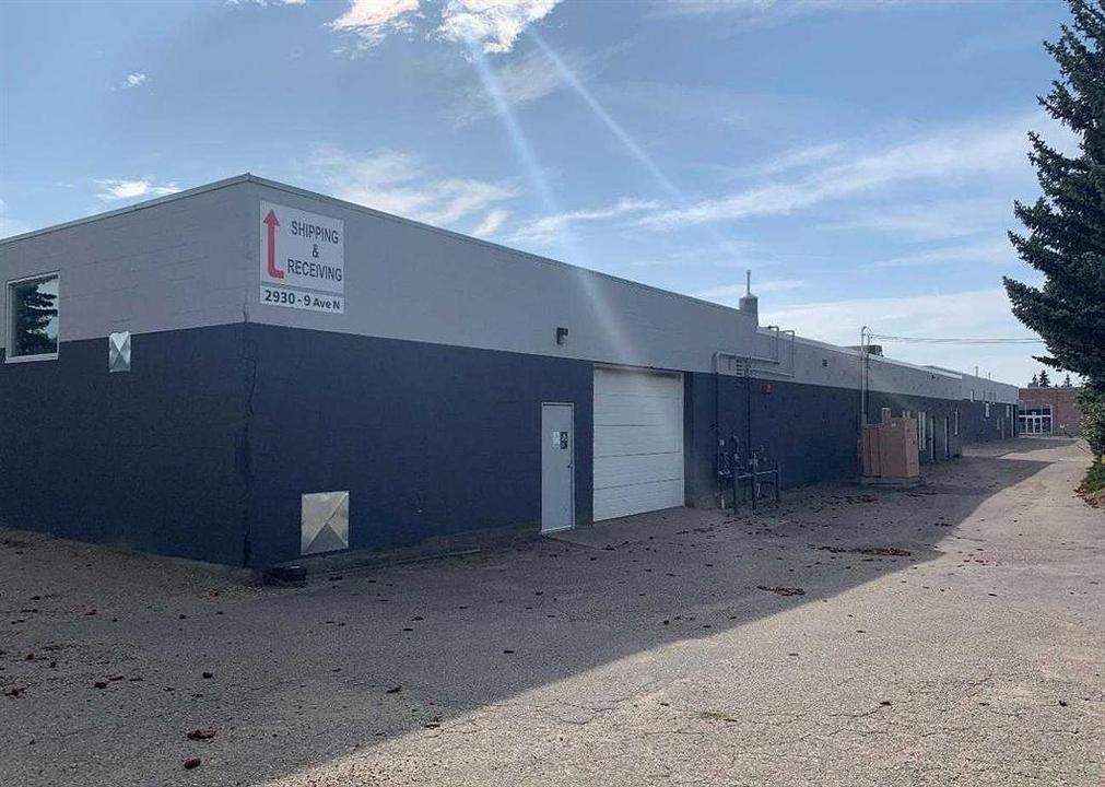 2930 9 Avenue North, Lethbridge, AB
