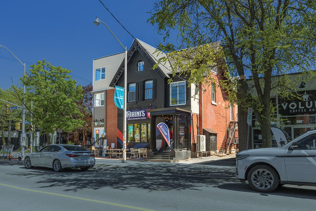238 Laurier Avenue East, Ottawa, ON