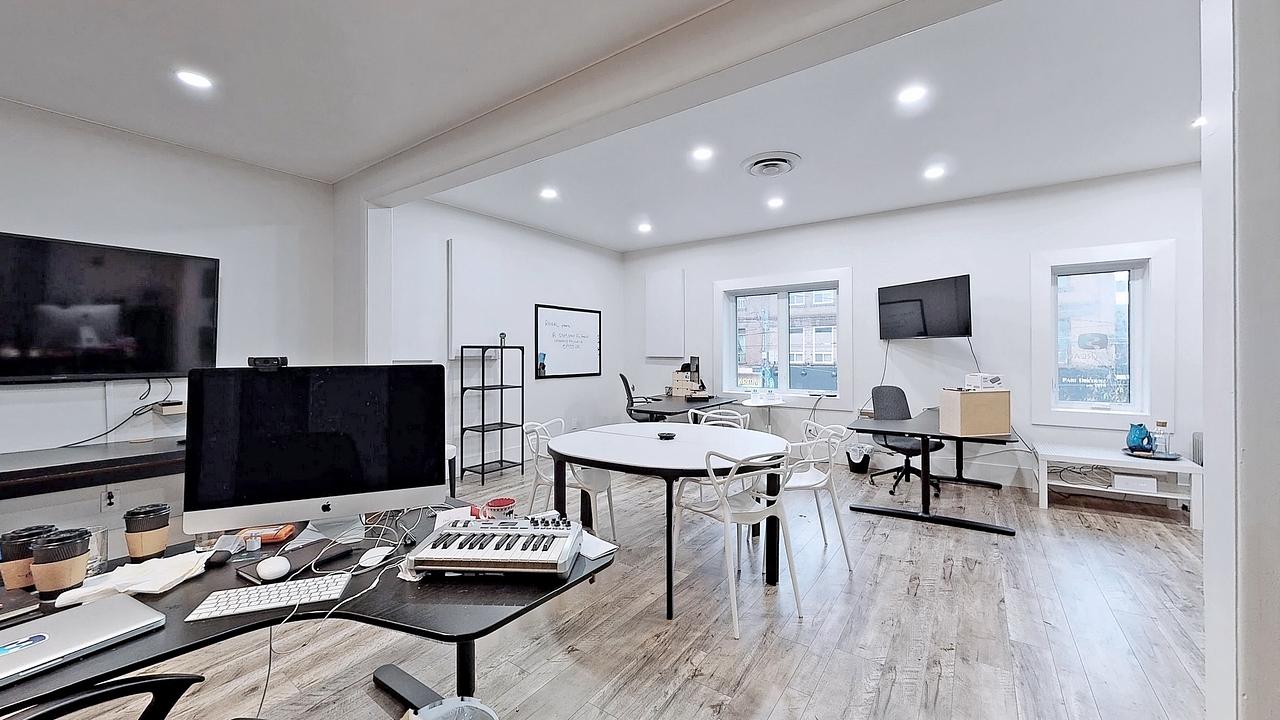 201 - 717 Queen Street East, Toronto, ON